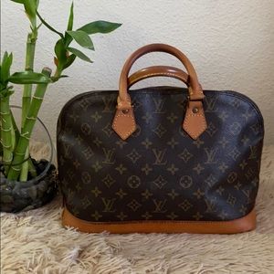 Auth Louis Vuitton Alma MM Monogram Canvas